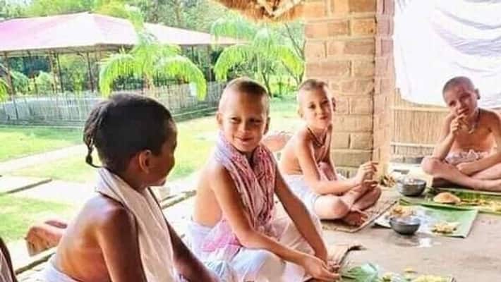 gurukul foreign students not from germany its west bengal here is the truth kpt gurukul foreign students not from germany its west bengal here is the truth kpt