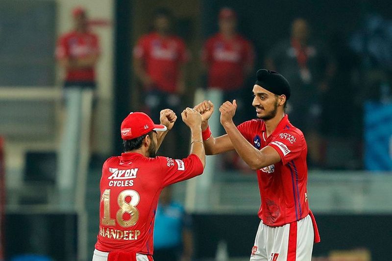 IPL 2020 Heres the reason behind players sporting more than one cap on the field