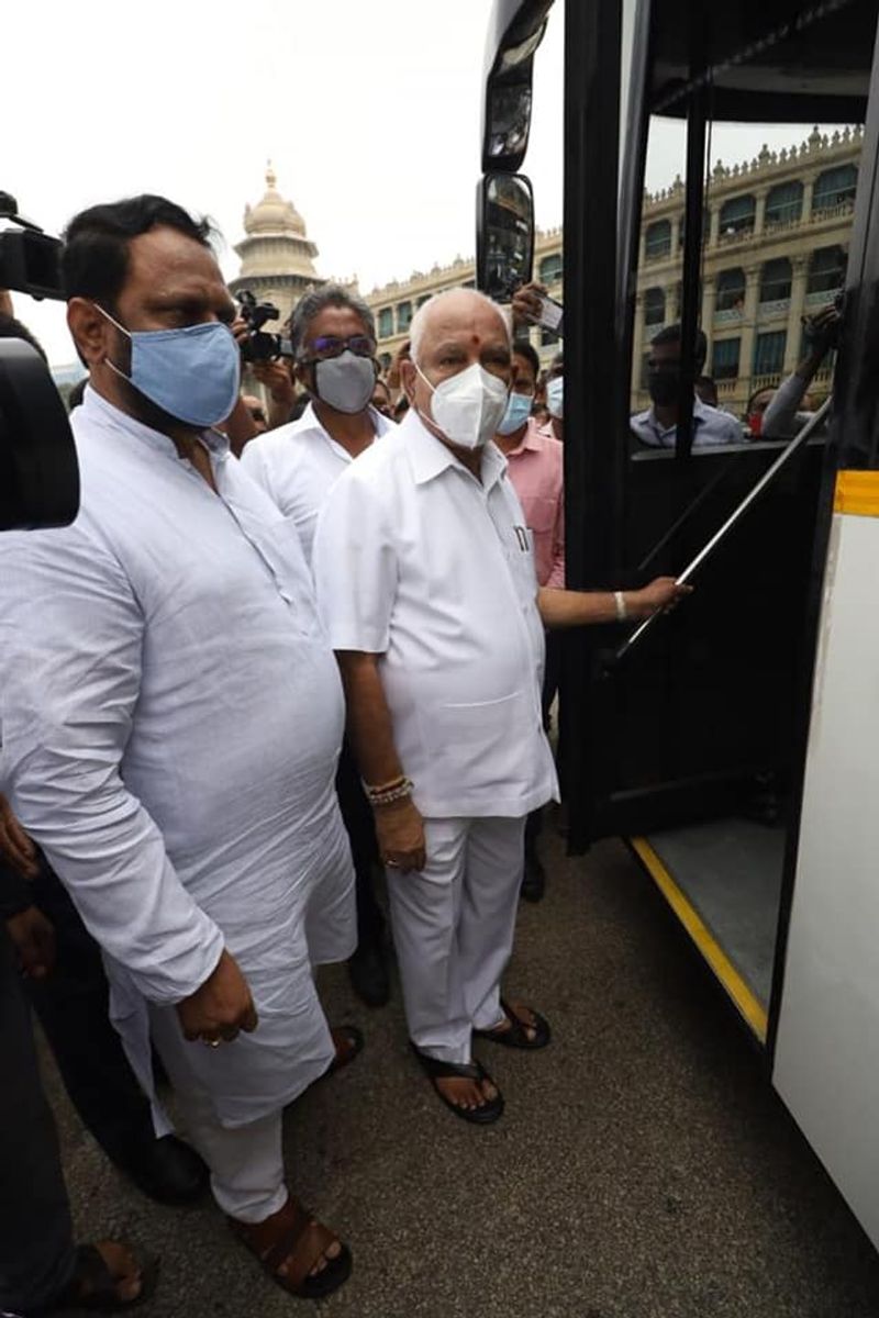 BMTC Electric bus on trial run in Bengaluru snr