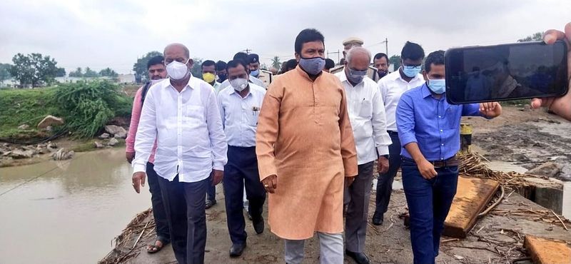 Minister B C Patil Reacts Over Basanagouda Patil Yatnal Statement grg
