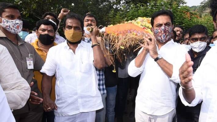 former minister naini narasimha Reddy final rites completes in Hyderabad lns former minister naini narasimha Reddy final rites completes in Hyderabad lns