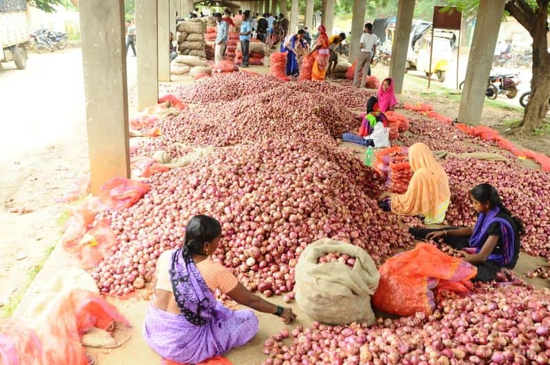 Onion prices may rise further says Task Force member Kamal Dey RTB