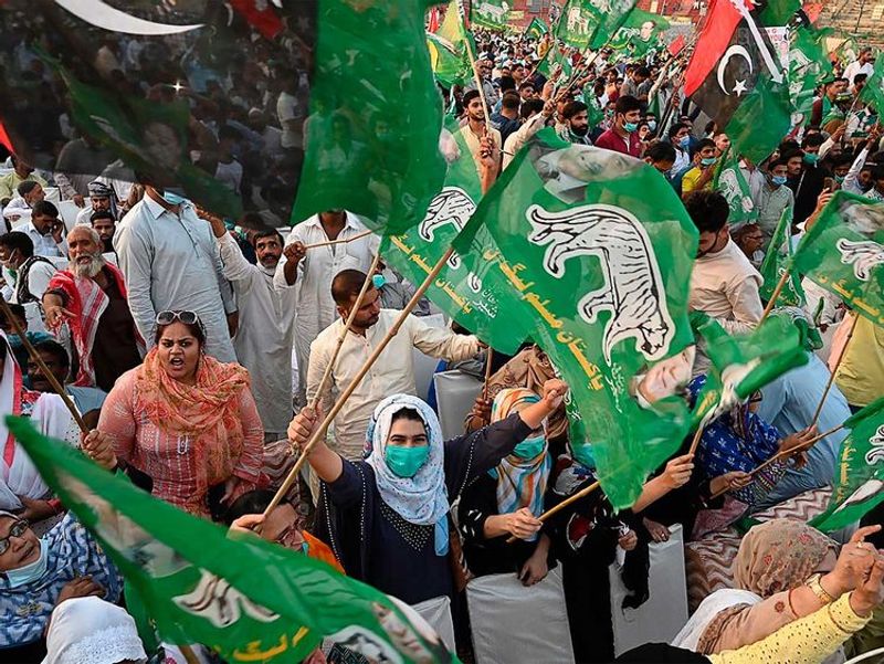 Opposition protests inPakistan against Imran Khan government