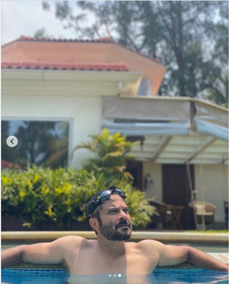 anil kapoor shirtless pic sent in instagram