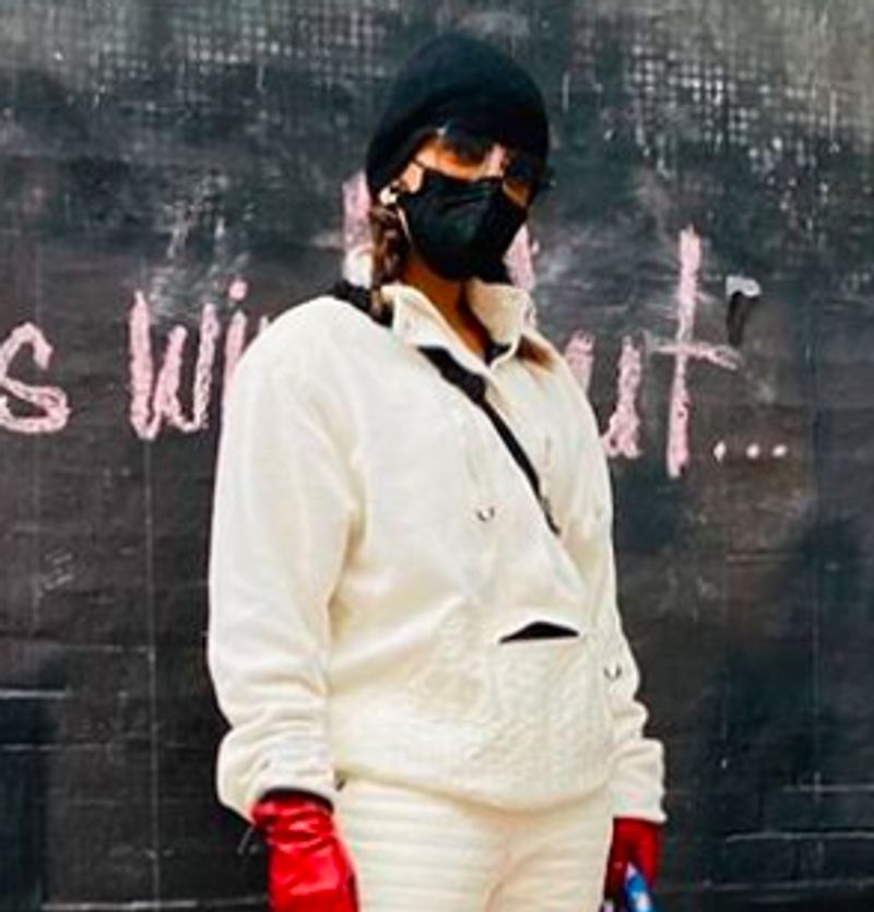 Priyanka Chopra steps out in husband Nick Jonas tracksuit says love stealing your clothes dpl
