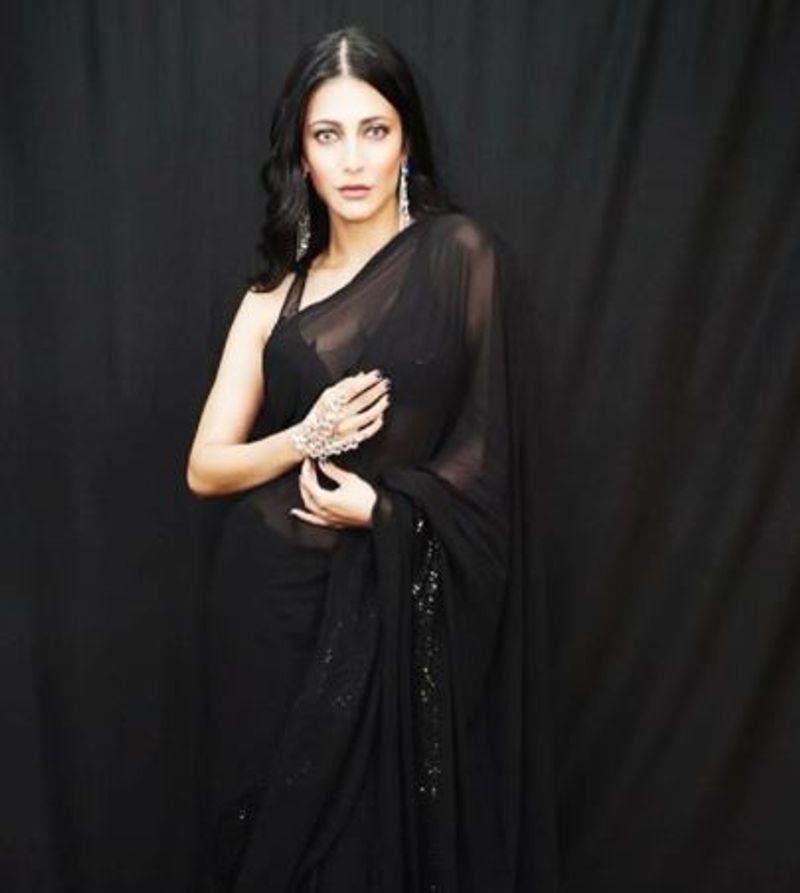 Shruti Haasan photos black saree and bikini blouse