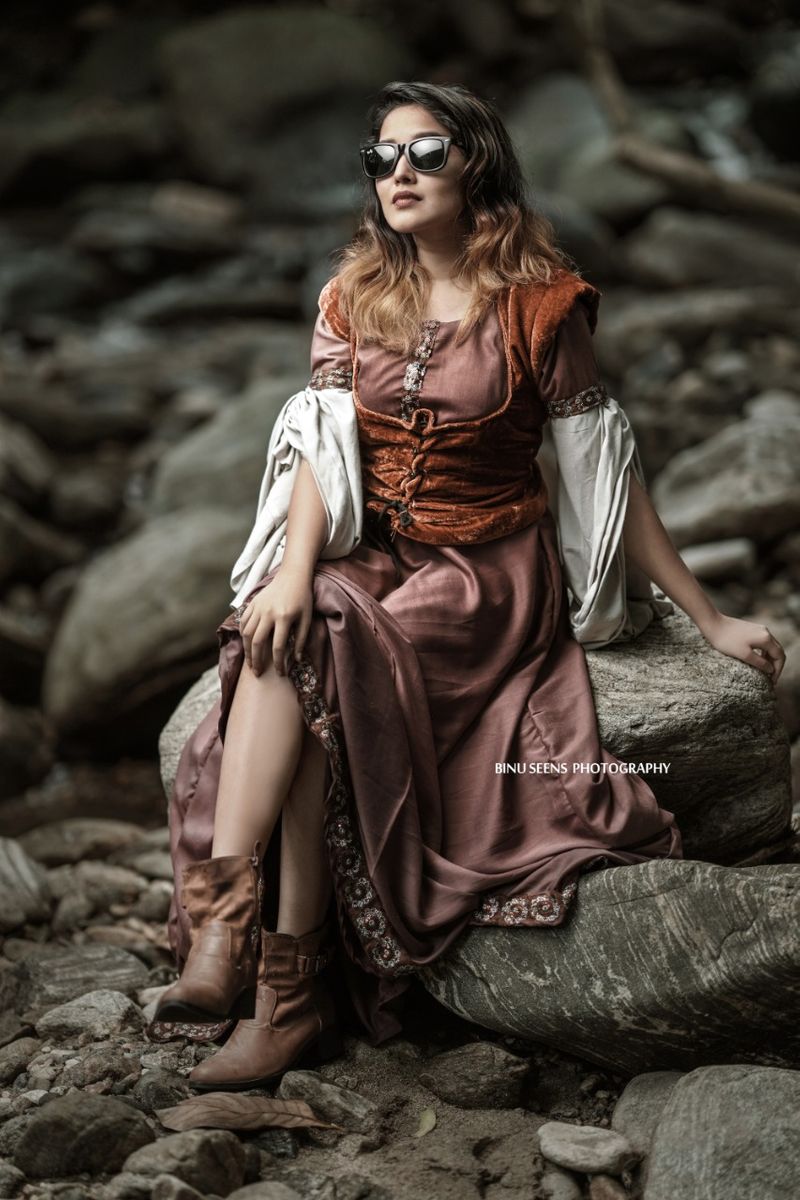 Who is this Susan Pevensie Anika s photoshoot as virtual