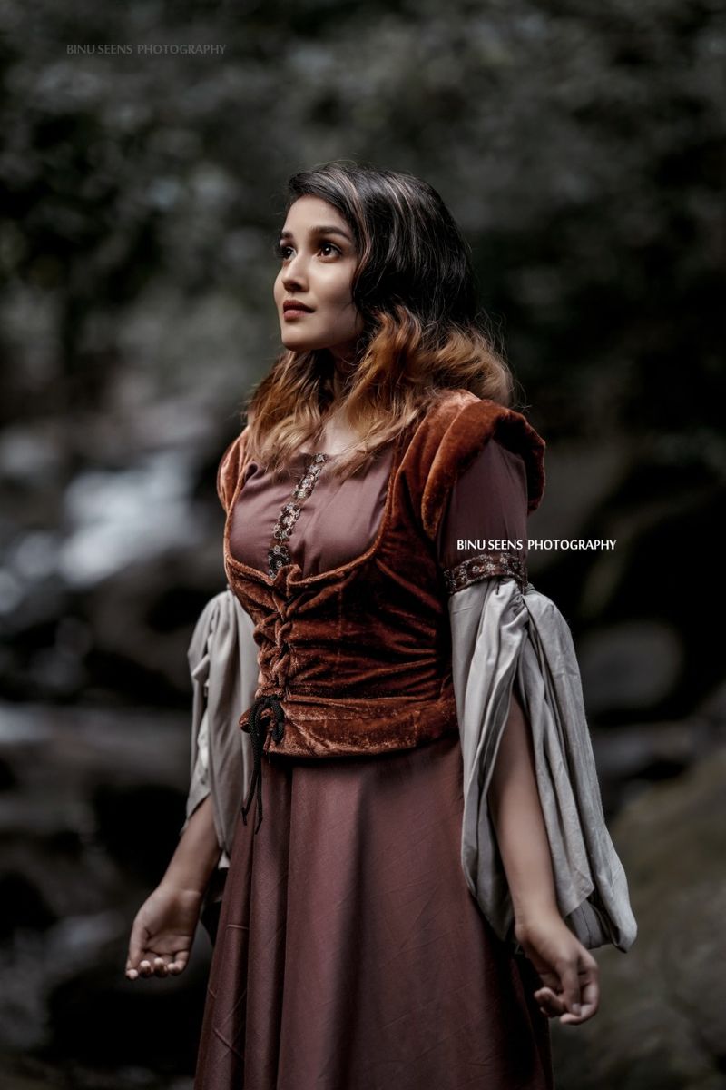 Who is this Susan Pevensie Anika s photoshoot as virtual