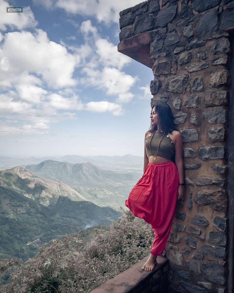 Amala paul change to Aghori new look photos going viral