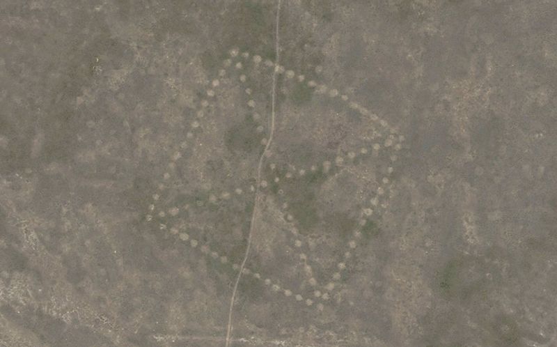 2000 year old geoglyph discovered in peru