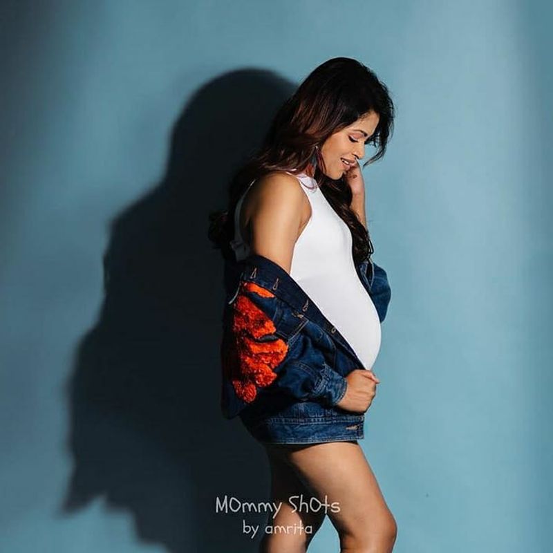 selvaraghavan wife gitanjali baby bumps photos viral arj