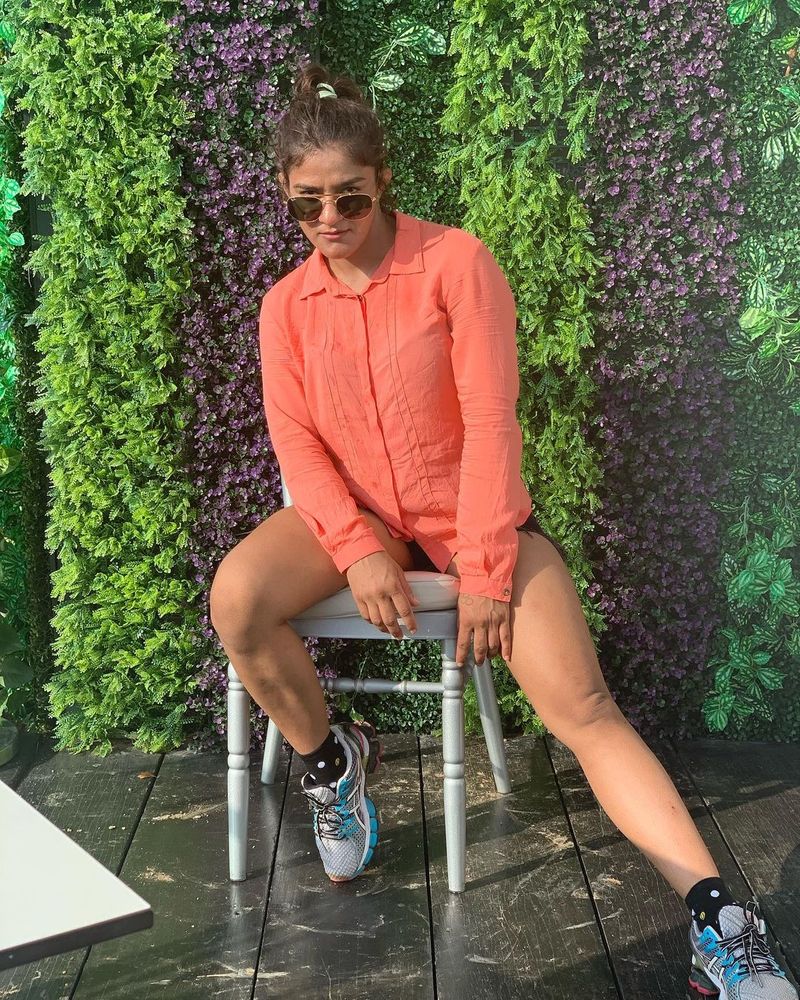 Dangal Real life wrestler Ritu Phogat Hot Glamorous Photos in Instagram CRA
