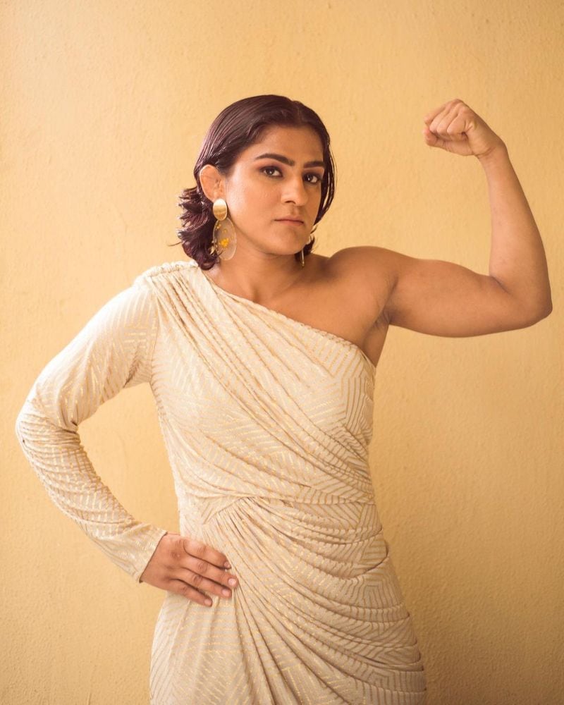 Dangal Real life wrestler Ritu Phogat Hot Glamorous Photos in Instagram CRA