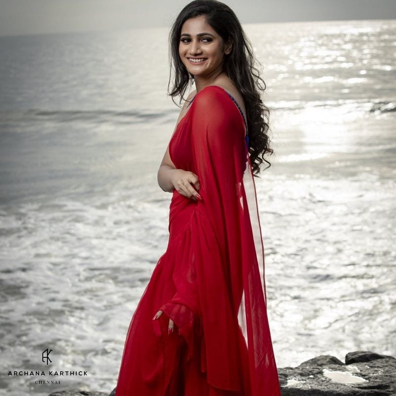 Bigg boss fame Losliya Latest green dress photo shoot