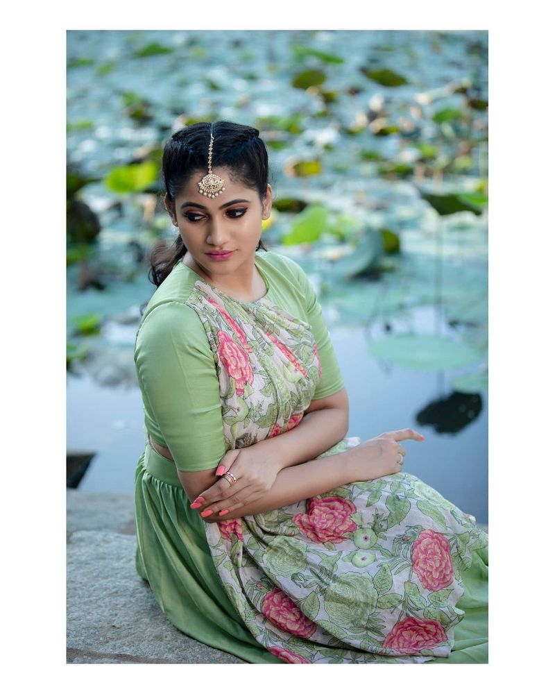 Bigg boss fame Losliya Latest green dress photo shoot
