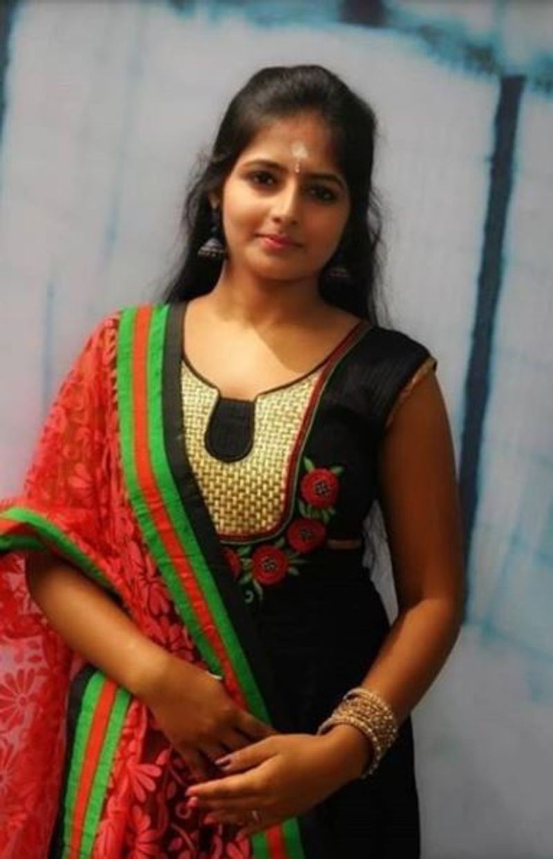 Mollywood Sona M Abraham continues to fight for remove leaked video vcs