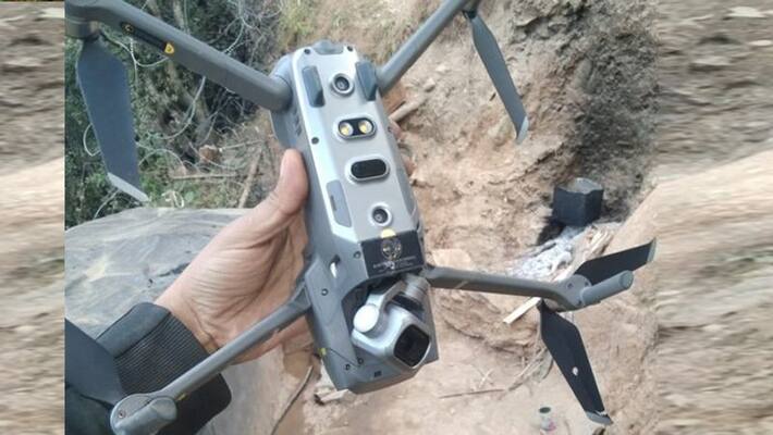 Indian Army troops shot down a Pakistan Army quadcopter in Jammu and Kashmir KPP Indian Army troops shot down a Pakistan Army quadcopter in Jammu and Kashmir KPP