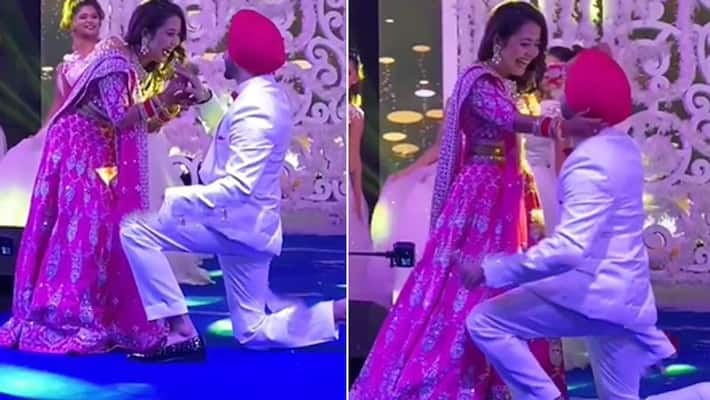 Neha Kakkar Ring Ceremony Video Going Viral See her Romantic moment With boyfriend Rohanpreet Singh KPY Neha Kakkar Ring Ceremony Video Going Viral See her Romantic moment With boyfriend Rohanpreet Singh KPY