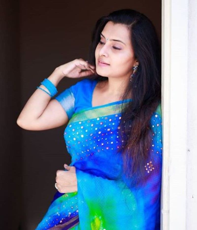 azhagu serial actress sruthiraj latest photo gallery