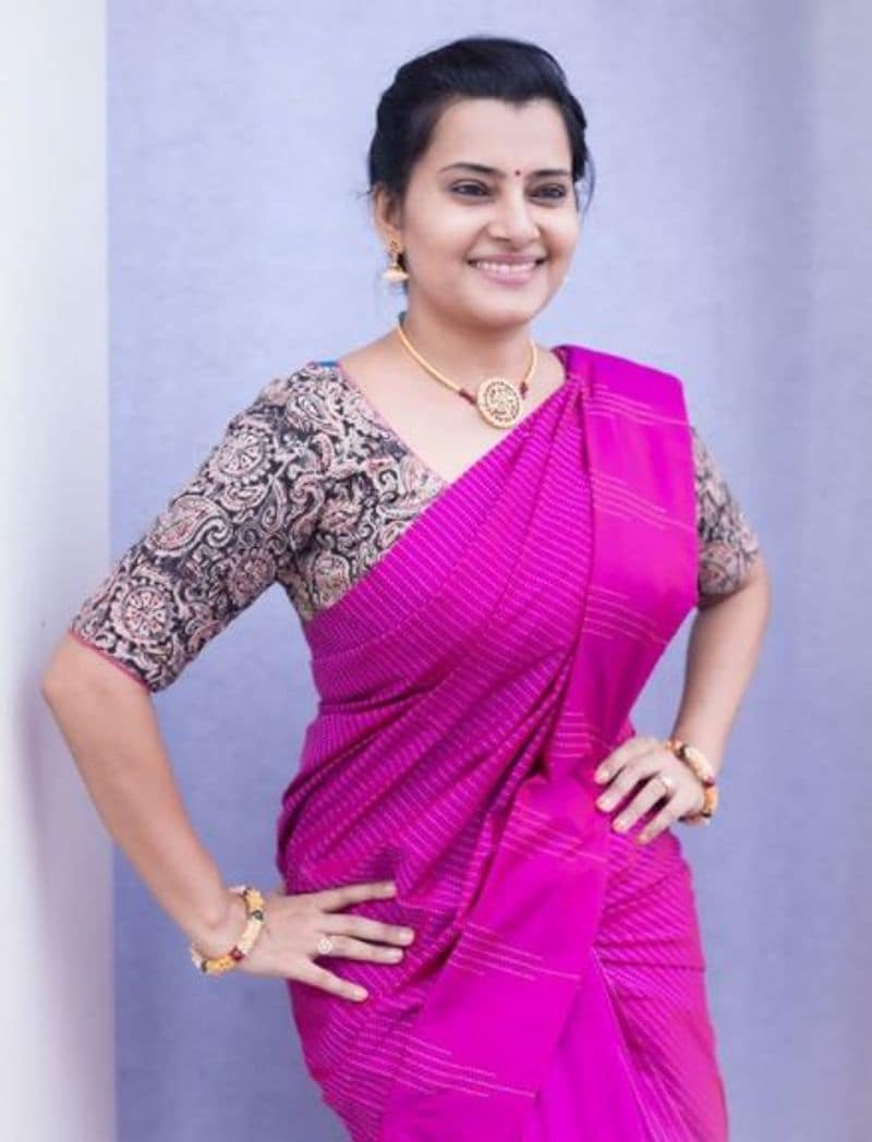 azhagu serial actress sruthiraj latest photo gallery