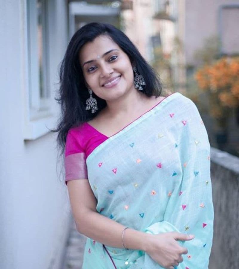 azhagu serial actress sruthiraj latest photo gallery