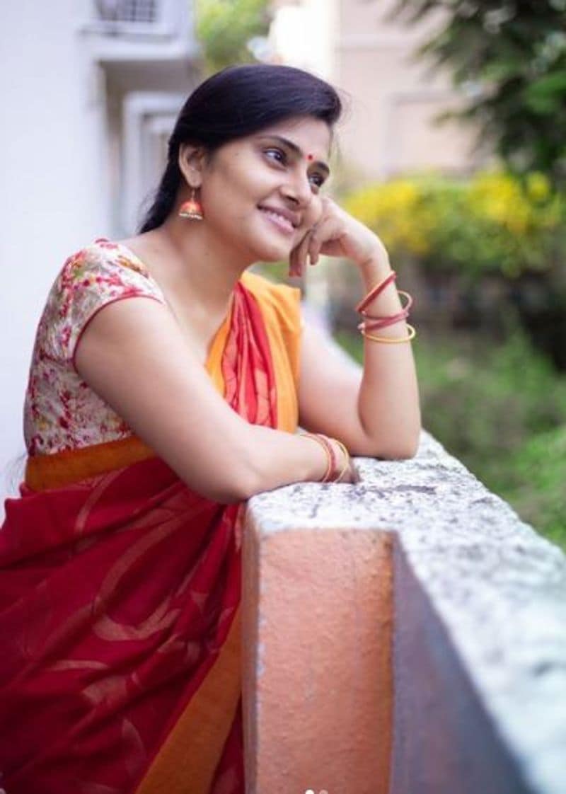 azhagu serial actress sruthiraj latest photo gallery