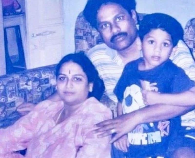 suresh chakravarthi rare family photo goes viral in social media