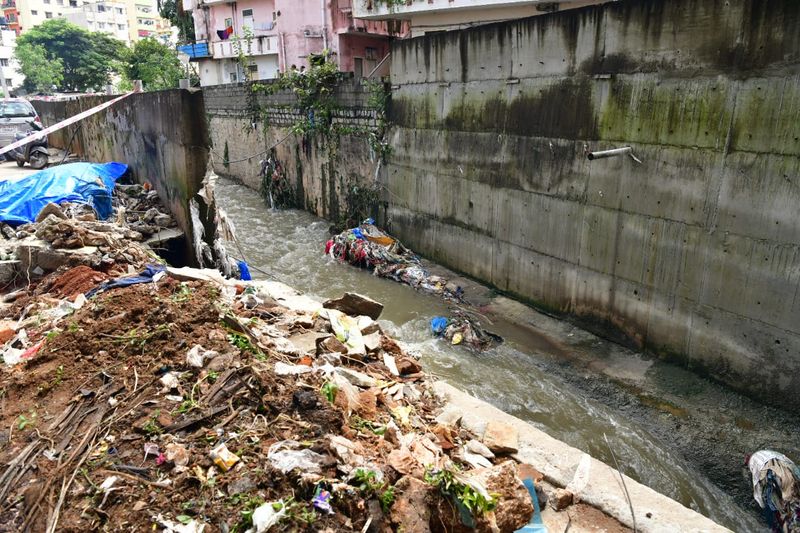 Minister R Ashok Visited on Rain Affected Areas in Bengaluru grg