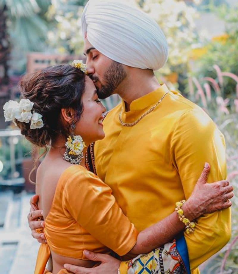 Neha Kakkar and Rohanpreet Singhs wedding look will remind you of Virushka dpl