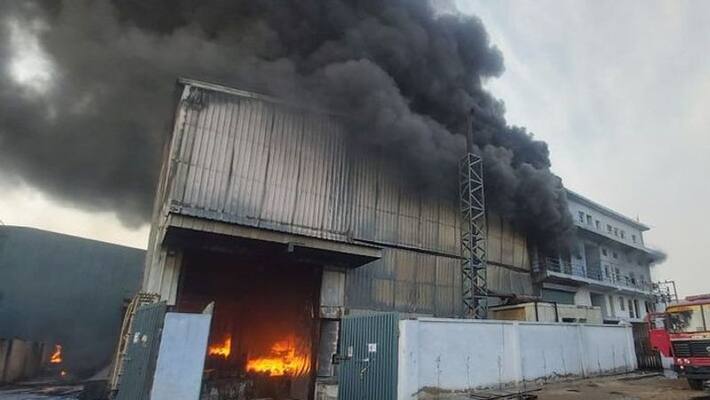 rajasthan alwar fire broke liquor salesmen burnt alive kpr rajasthan alwar fire broke liquor salesmen burnt alive kpr