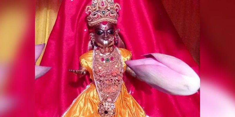 Idol of Devi Durga worshipped in locker of a bank in Purulia BTG