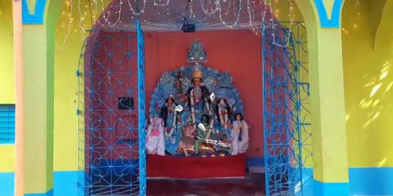 Family members organises seven Durga Puja in their home in Burdwan BTG