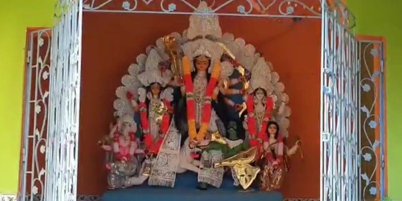 Family members organises seven Durga Puja in their home in Burdwan BTG