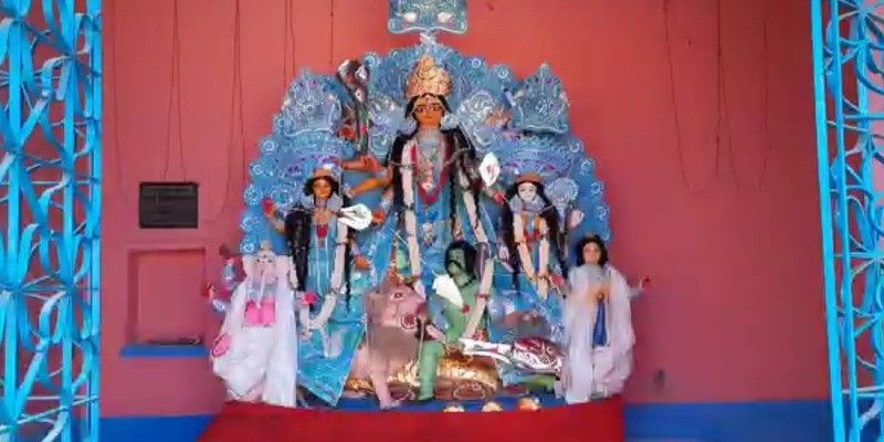 Family members organises seven Durga Puja in their home in Burdwan BTG