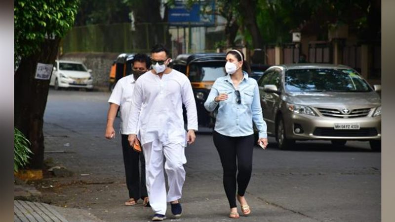 एक इंटरव्यू के दौरान करीना ने बताया था कि ऐसी कौन-सी चीज है जिसे वह दूसरी प्रेग्नेंसी में दोहराना नहीं चाहतीं। करीना ने कहा था- तैमूर के समय जब मैं प्रेग्नेंट थी तब सब मुझे बहुत खाने के लिए कहते थे और इसी वजह से मेरा 25 किलो वजन बढ़ गया था। मैं फिर से वही नहीं करना चाहती।