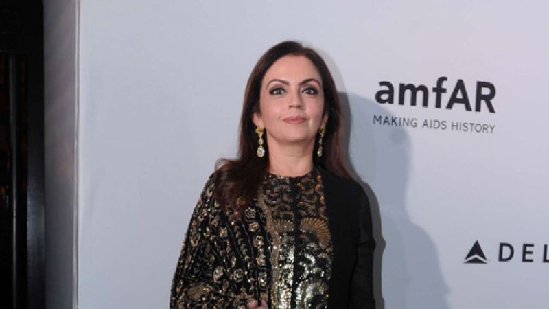 rare photos of nita ambani showing her style and status-sak