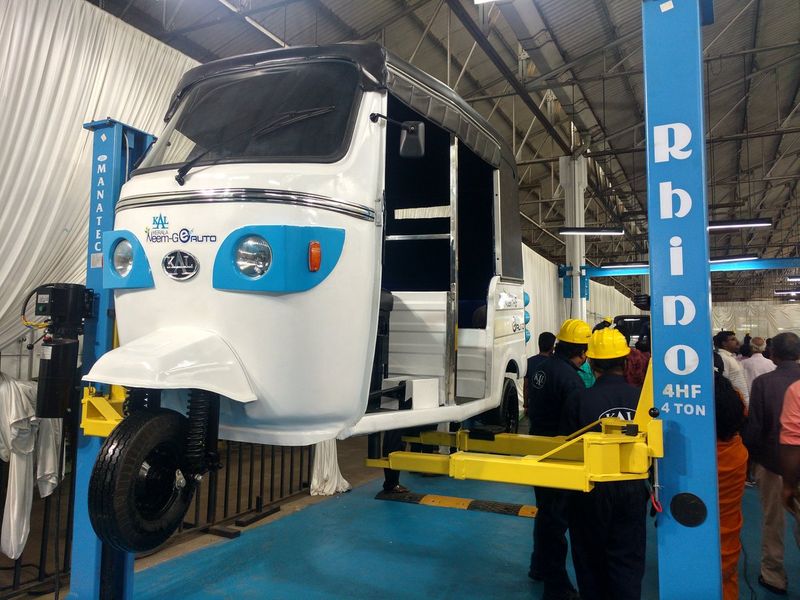 Kerala Made Neem G Auto To Nepal Photo Gallery