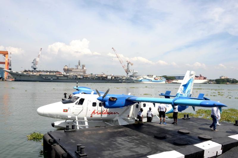 sea plane landed in Kochi, pictures