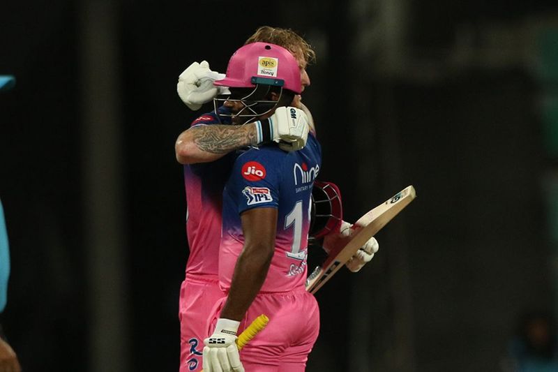 ipl 2020 rr vs mi what happened in commentary box while sanju samson complete fifty