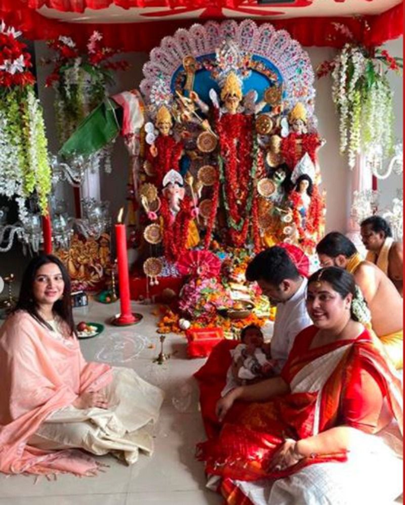Raj Chakraborty and Subhashree Ganguly's son Yuvaan is only viral sensation in Tollywood this Pujo ADB
