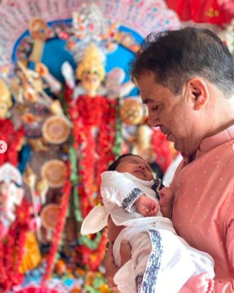Raj Chakraborty and Subhashree Ganguly's son Yuvaan is only viral sensation in Tollywood this Pujo ADB