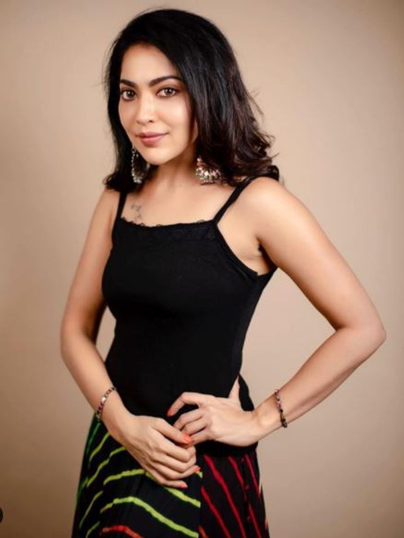 vijay tv anchor ramya latest photo goes viral