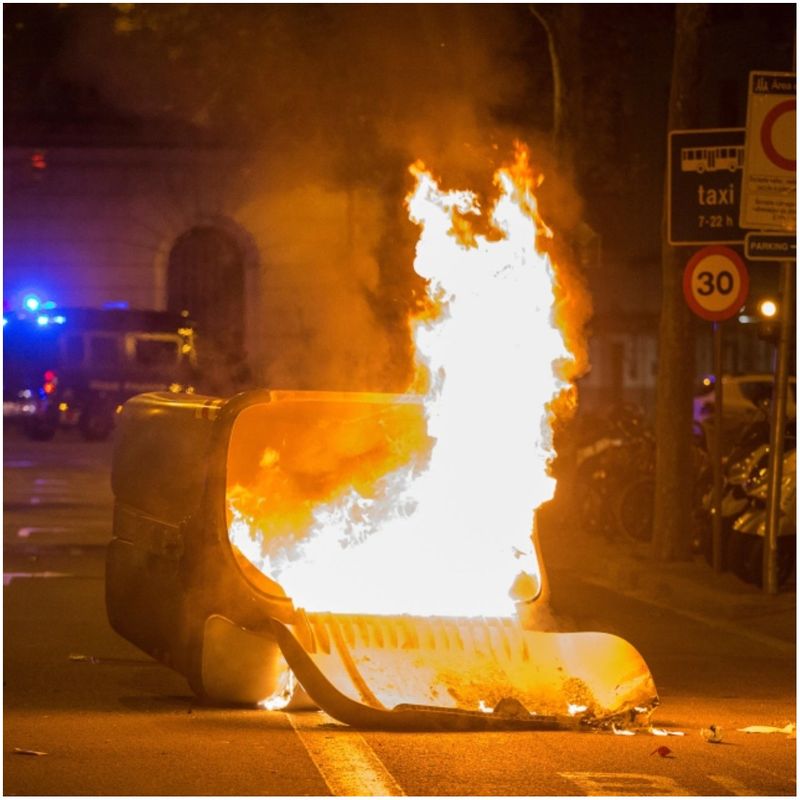 Italy and Spain riots erupt over coronavirus curfew