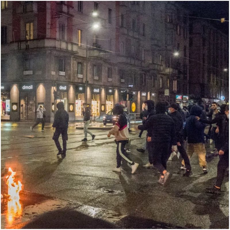 Italy and Spain riots erupt over coronavirus curfew