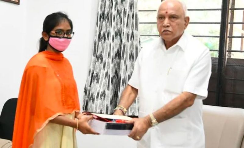 bs Yediyurappa helps students to purchase books Who lost In flood rbj