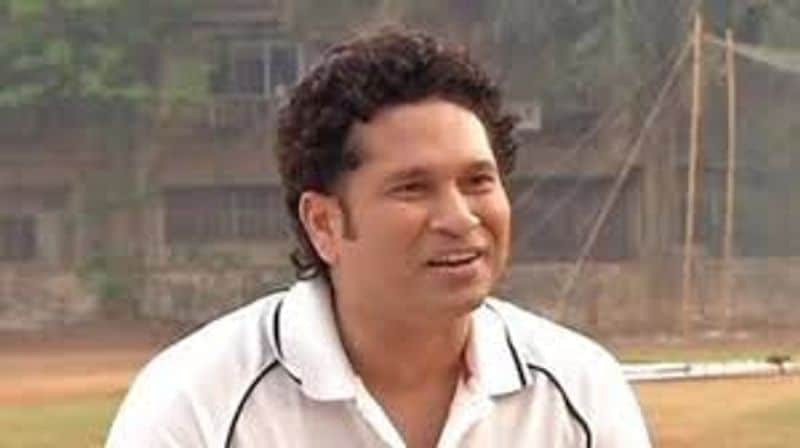 Shashi Tharror Speaks about the Cricketing God