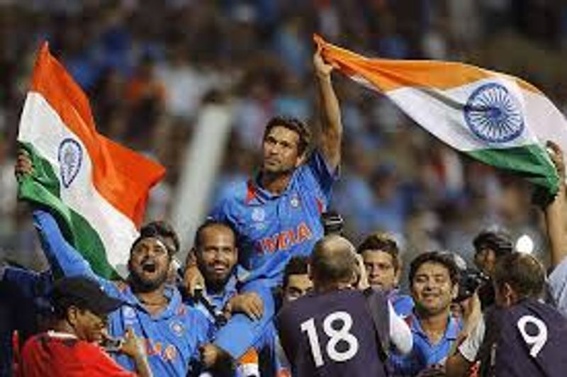 Shashi Tharror Speaks about the Cricketing God
