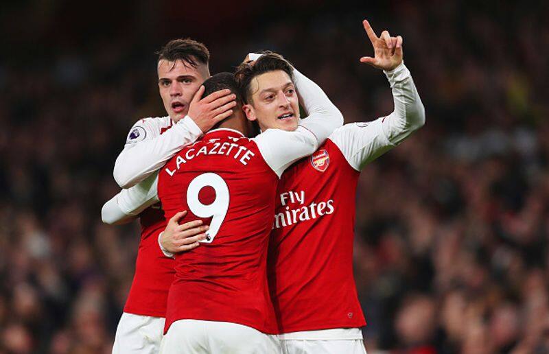 Why Mesut Ozil not playing for Arsenal Analysis
