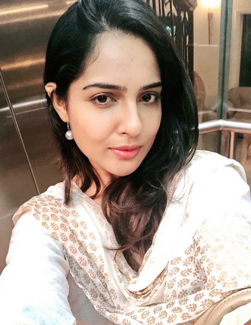 Udan actress Malvi Malhotra stabbed by Facebook friend she refused to marry