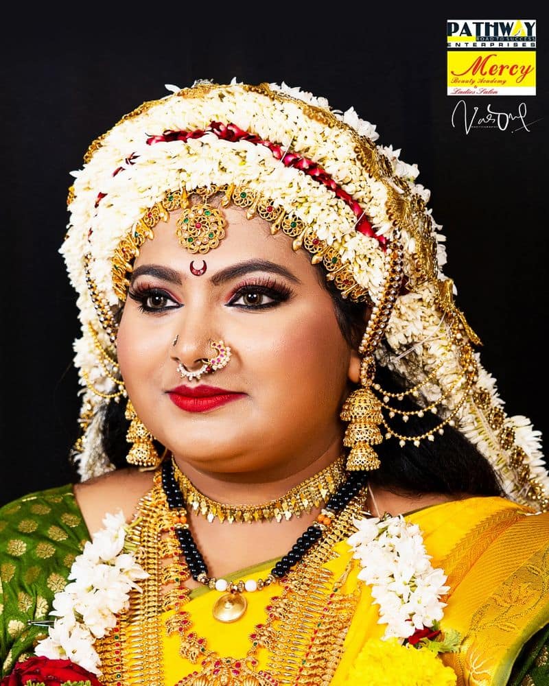 Mangalore Christian Lady Sharade Photoshoot Viral snr